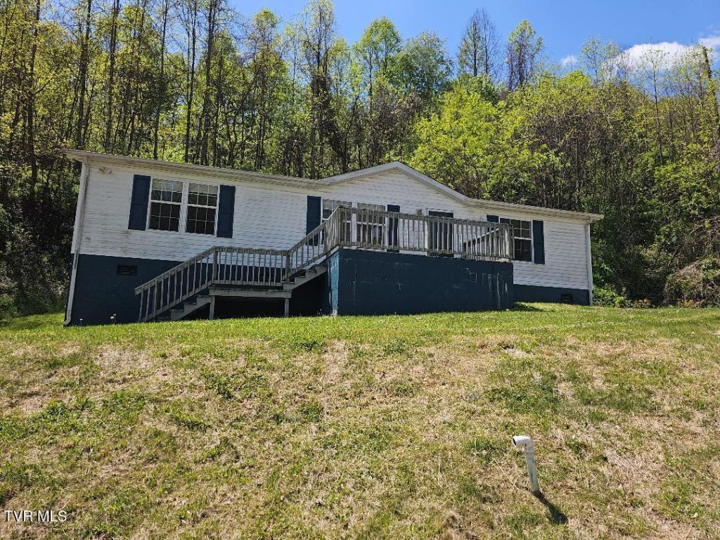 8802 Gateway Drive, Wise, VA 24293 Main Photo
