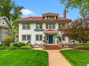 106 S 53rd Street, Omaha, NE 68132