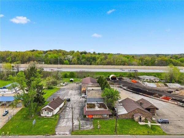 2468-2480 S Arlington Road , Akron, OH 44319