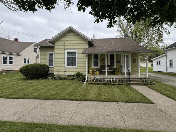 203 E Leggett Street , Wauseon, OH 43567