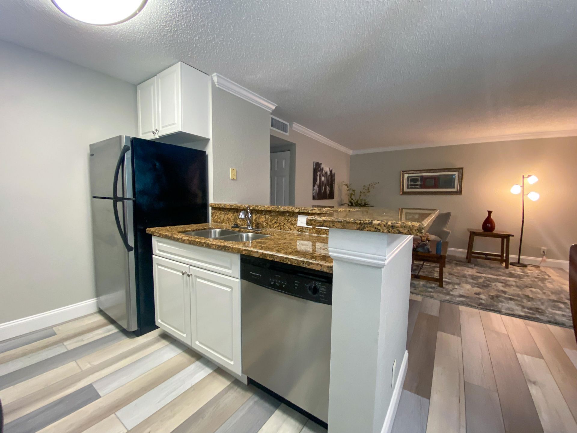 711 Forest Club Drive, Unit 111, Wellington, FL 33414 Photo