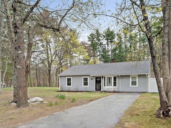 113 Bradford, Hanover, MA 02339