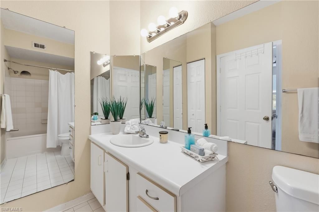 11510 Villa Grand , Unit 421, Fort Myers, FL 33913 Photo
