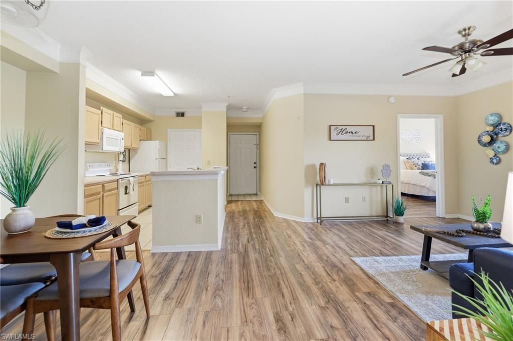 11510 Villa Grand , Unit 421, Fort Myers, FL 33913 Photo