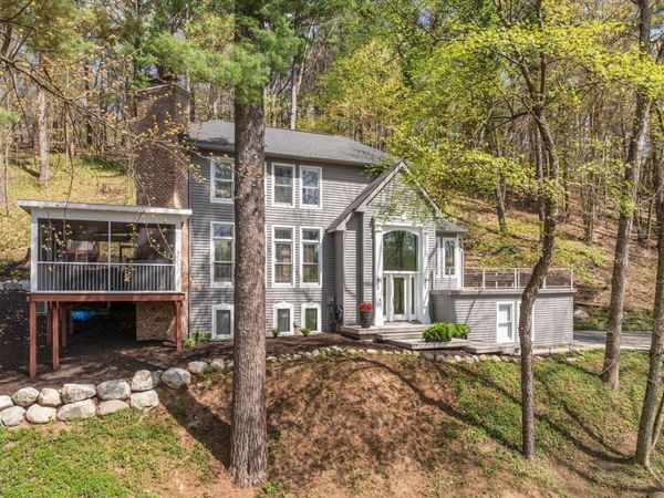 1840 Timber Trail Drive SE, Ada, MI 49301