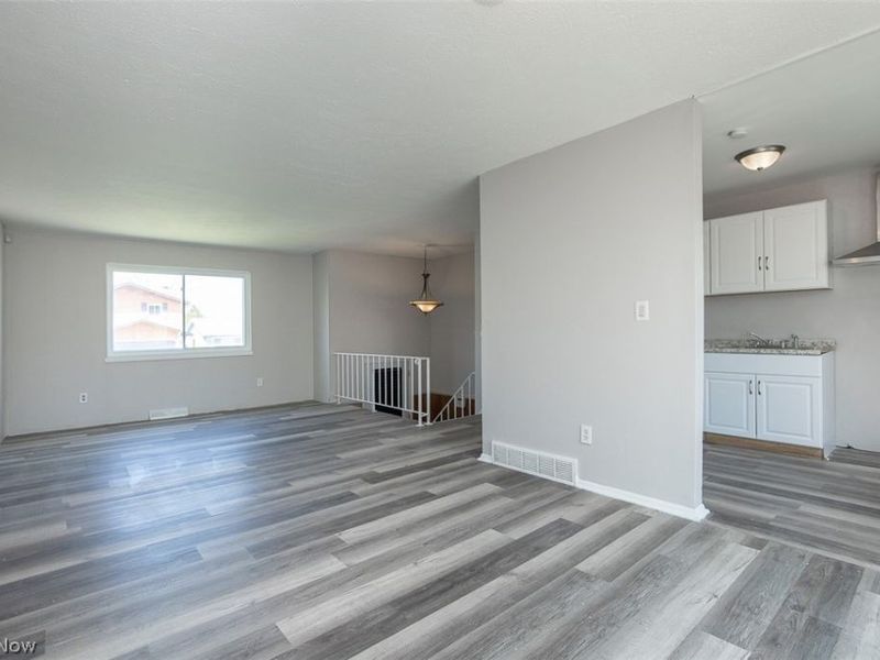 4157 E 188th Street, Cleveland, OH 44122 Photo 3