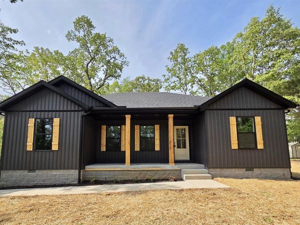 497 Hunters Circle , Russellville, KY 42276