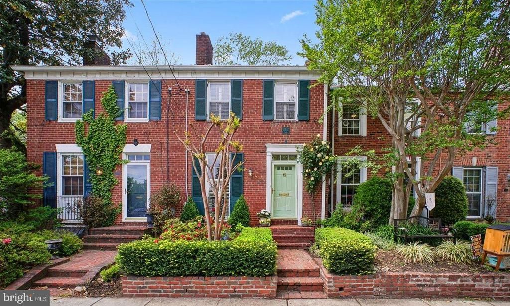 733 S Pitt Street S, Alexandria, VA 22314 Main Photo