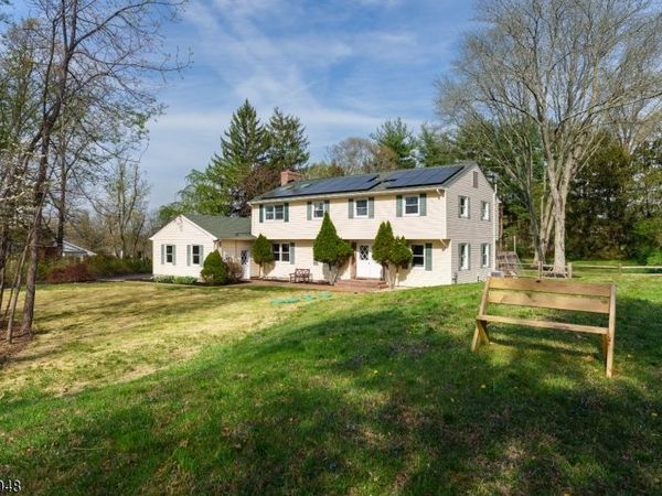 957 Cherry Hill Rd, Montgomery, NJ 08540