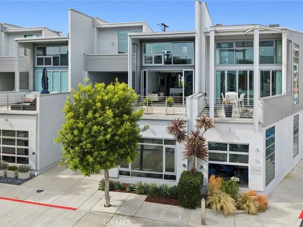 517 30th Street, Newport Beach, CA 92663