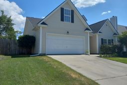 206 Equinox Circle photo 4