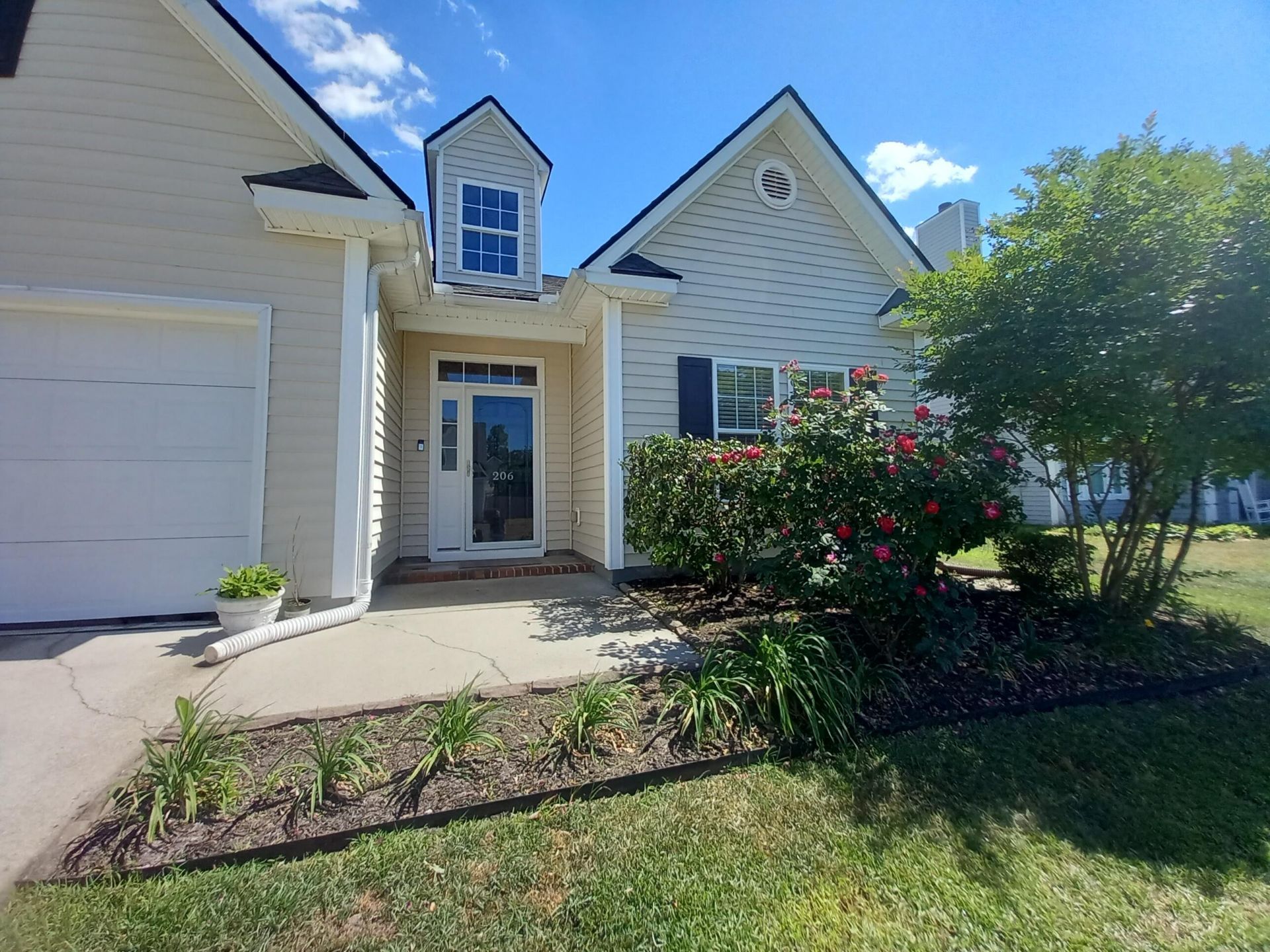 206 Equinox Circle Photo 7
