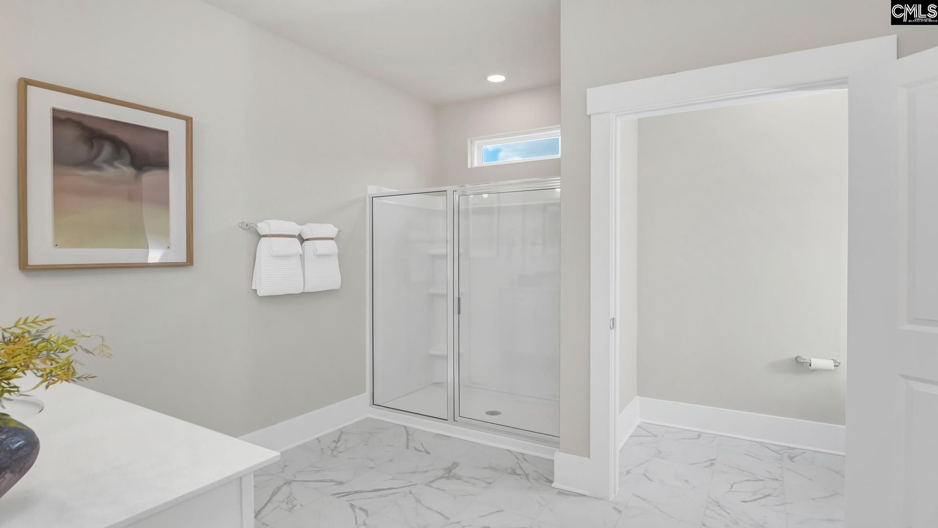 407 Leathertree Lane  Photo 18