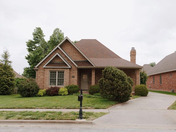3636 S Britain Avenue, Springfield, MO 65807