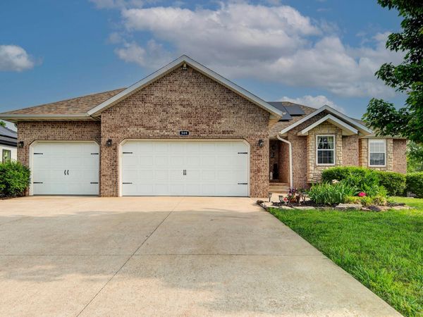 509 E Logan Street, Willard, MO 65781