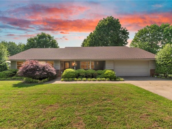 806 Dorman Street, Springdale, AR 72762