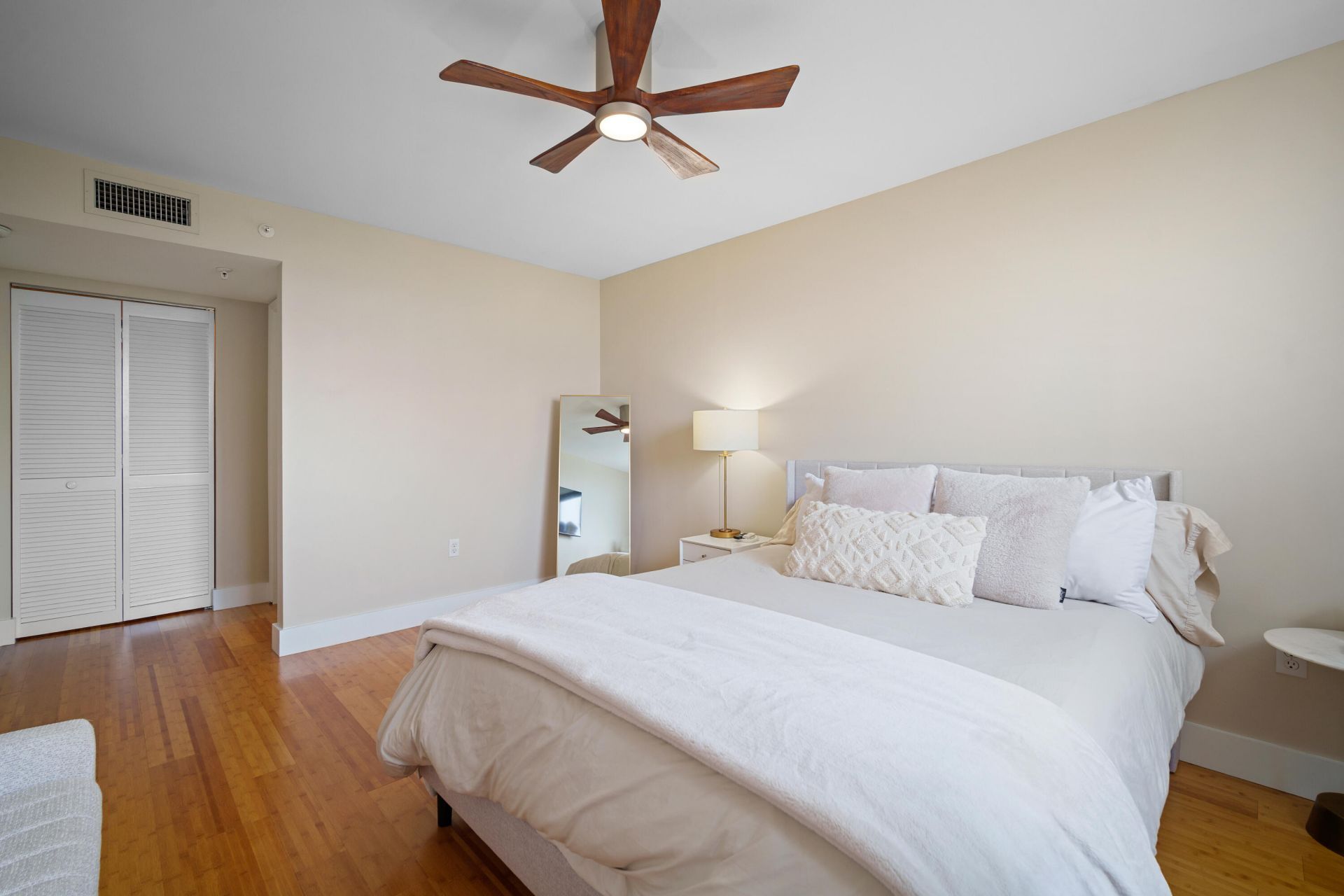 1688 West Avenue, Unit 606, Miami Beach, FL 33139 Photo