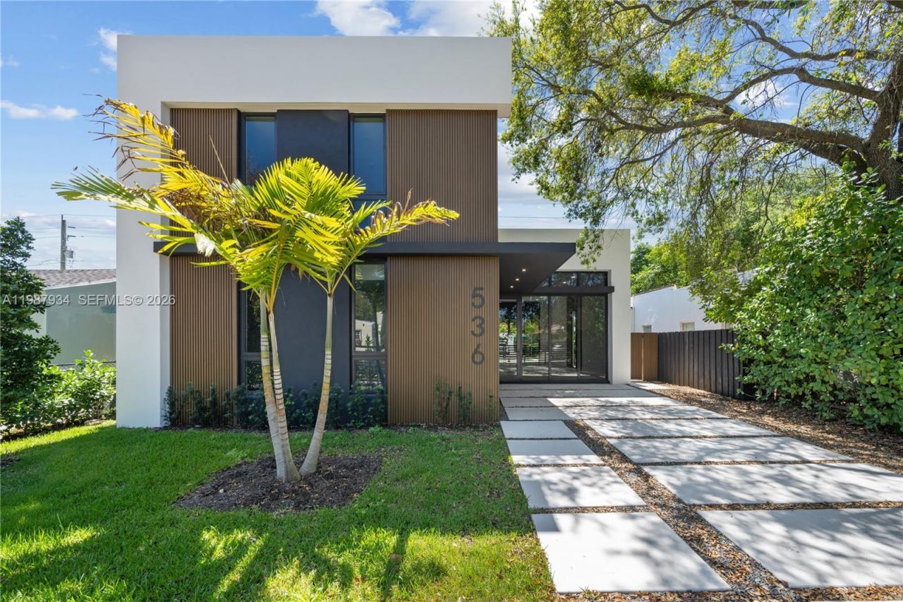 536 NW 48th St , Miami, FL 33127 Photo