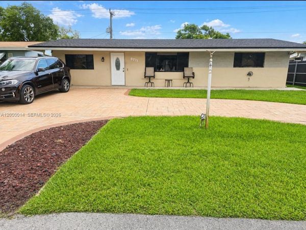 8771 NW 15th Ct, Pembroke Pines, FL 33024