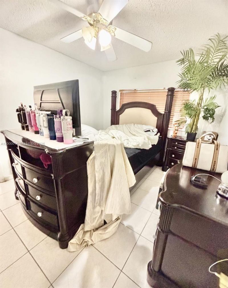 8771 NW 15th Ct, Pembroke Pines, FL 33024 Photo