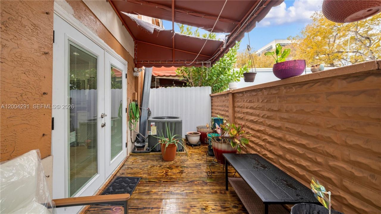 120 E 5th St , Unit 2, Hialeah, FL 33010 Photo