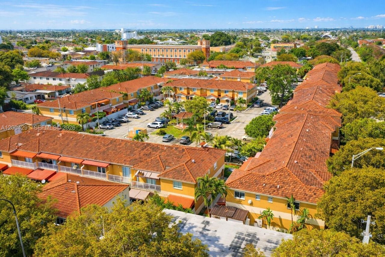 120 E 5th St , Unit 2, Hialeah, FL 33010 Photo