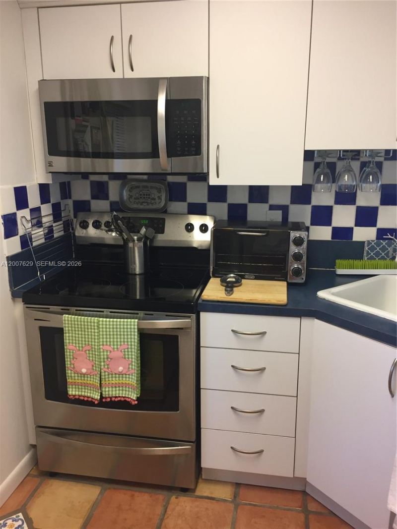 Please Call For Address, Miami, FL 33155 Photo