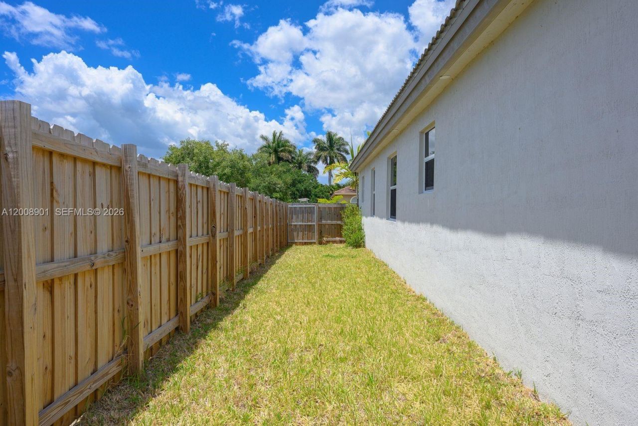 28905 SW 163rd Ct, Homestead, FL 33033 Photo