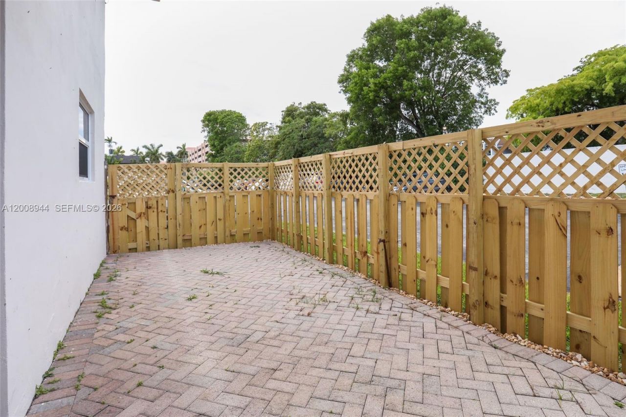 8601 SW 94th St , Unit 121W, Miami, FL 33156 Photo