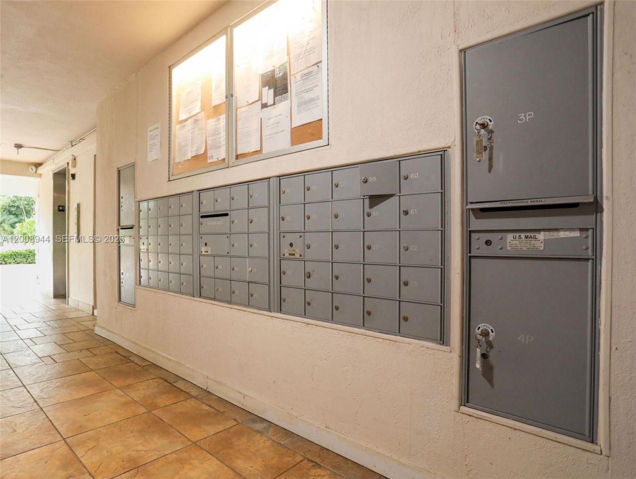 8601 SW 94th St , Unit 121W, Miami, FL 33156 Photo