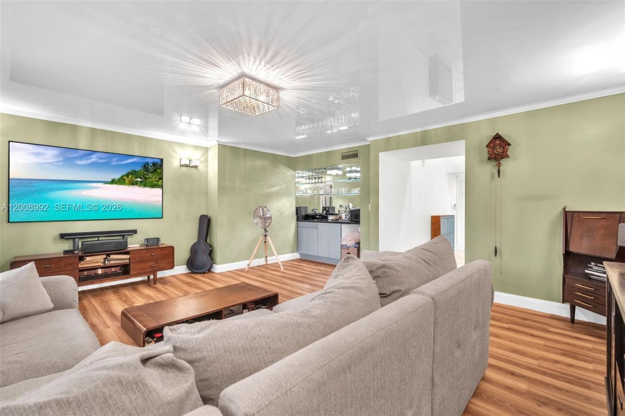 107 Heatherbrook Way , Unit 145, Hollywood, FL 33021 Photo