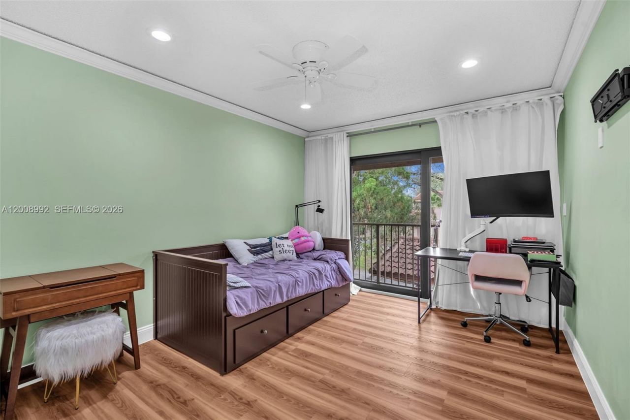 107 Heatherbrook Way , Unit 145, Hollywood, FL 33021 Photo