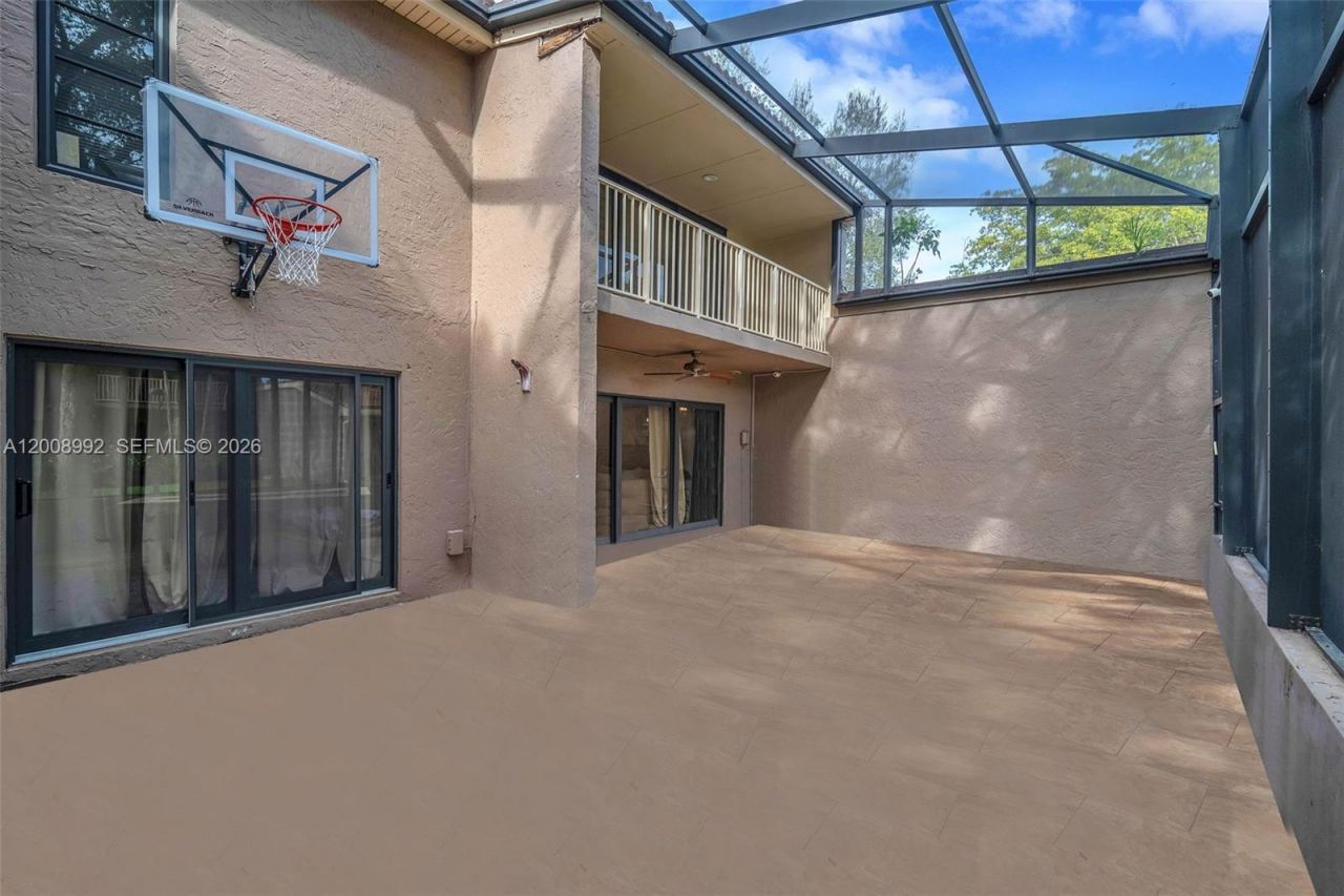 107 Heatherbrook Way , Unit 145, Hollywood, FL 33021 Photo