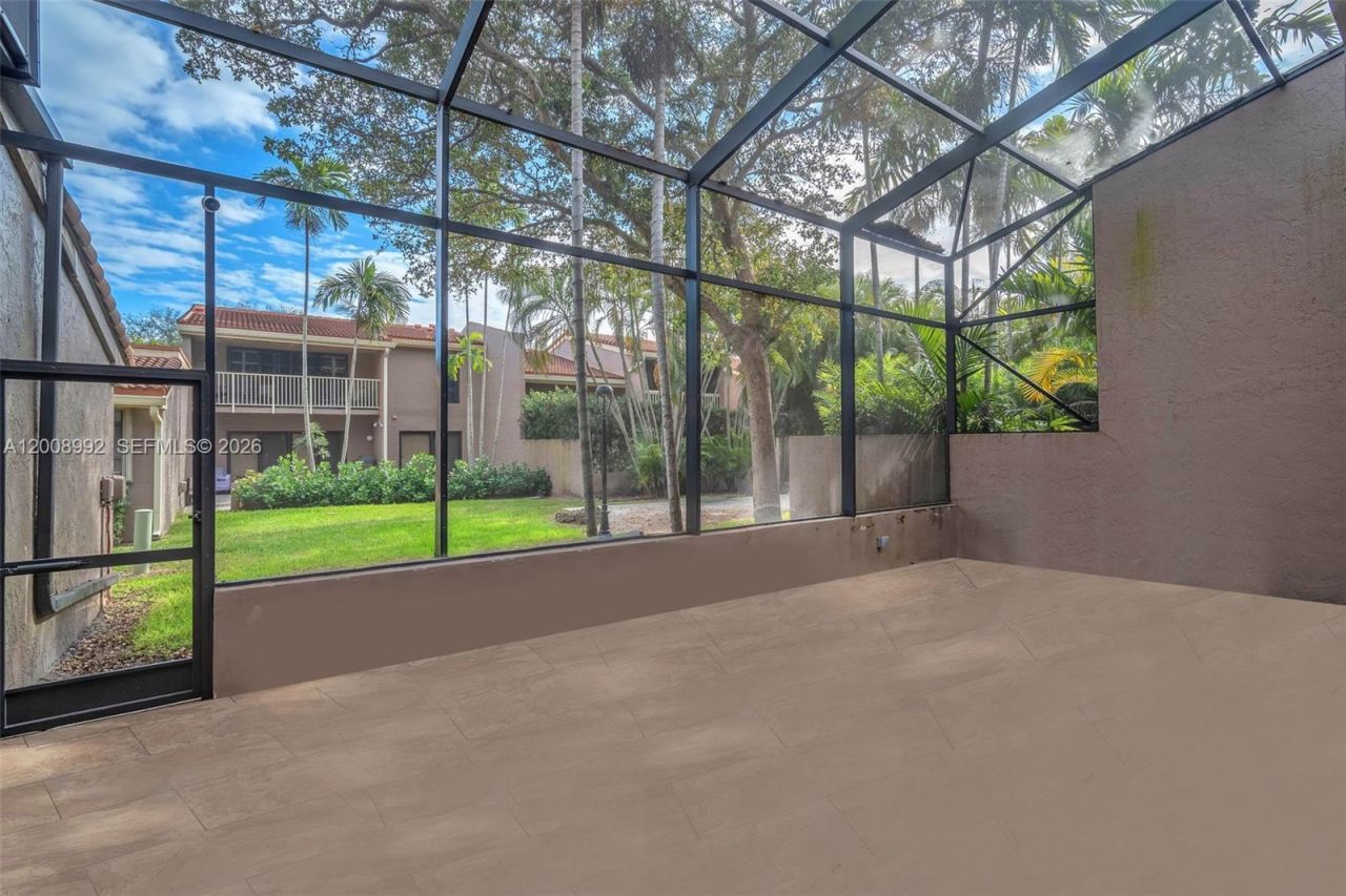 107 Heatherbrook Way , Unit 145, Hollywood, FL 33021 Photo