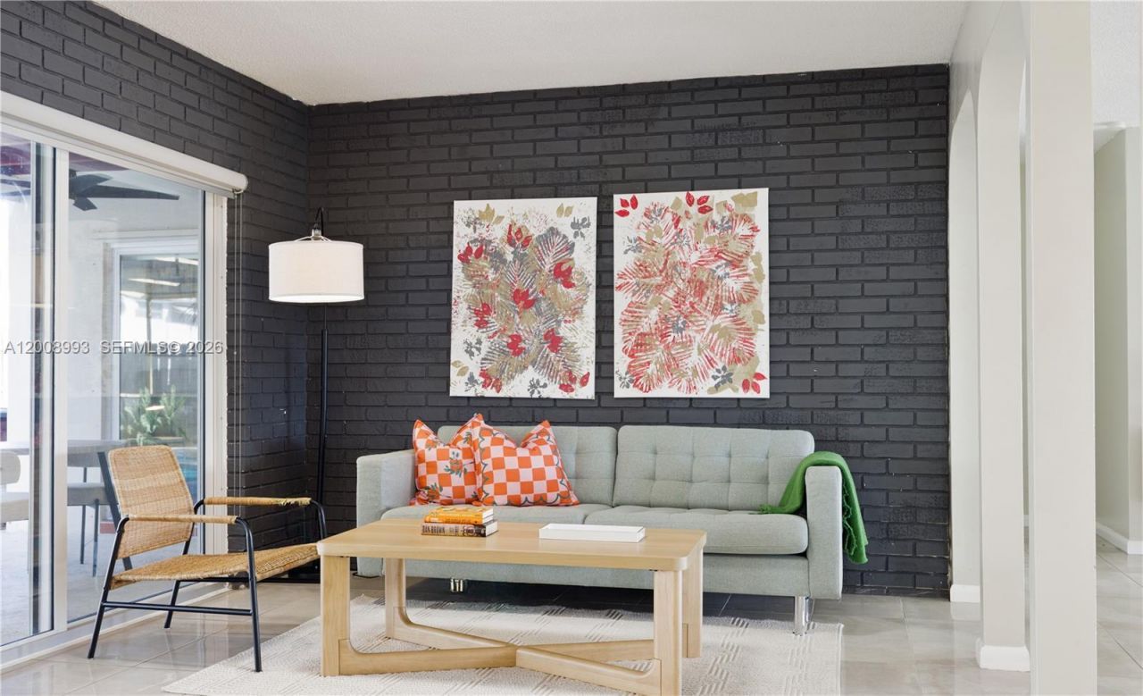 609 S Crescent Dr , Hollywood, FL 33021 Photo