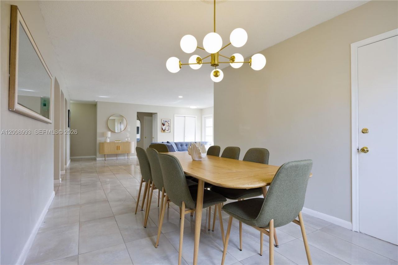 609 S Crescent Dr , Hollywood, FL 33021 Photo