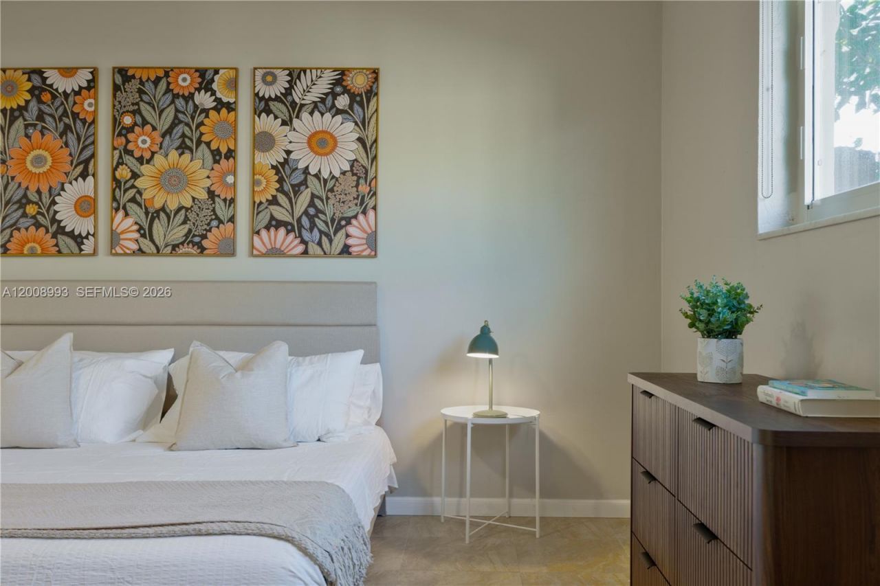 609 S Crescent Dr , Hollywood, FL 33021 Photo