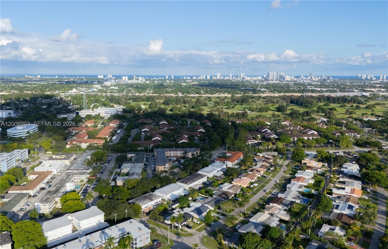 609 S Crescent Dr , Hollywood, FL 33021 Photo