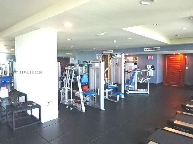 7900 Harbor Island Dr , Unit 817, North Bay Village, FL 33141 Photo