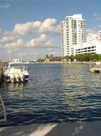 7900 Harbor Island Dr , Unit 817, North Bay Village, FL 33141 Photo