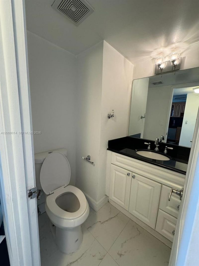 18151 NE 31st Ct, Unit 1408, Aventura, FL 33160 Photo