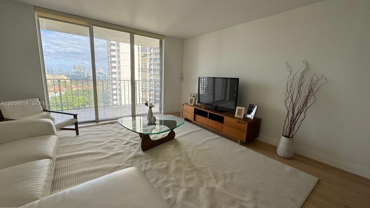 18151 NE 31st Ct, Unit 1408, Aventura, FL 33160 Photo
