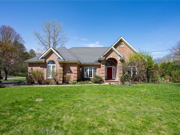 111 Dellwood Drive , Elma, NY 14059