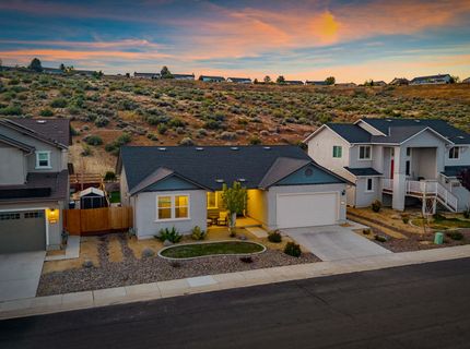 864 Tourmaline Drive, Carson City, NV 89705 Photo