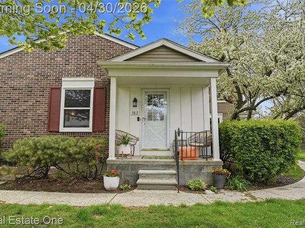 383 Neptune Drive, Walled Lake, MI 48390