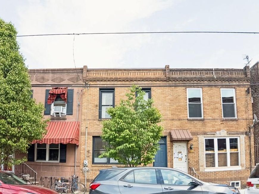 1821 S 10th Street, Philadelphia, PA 19148 Main Photo