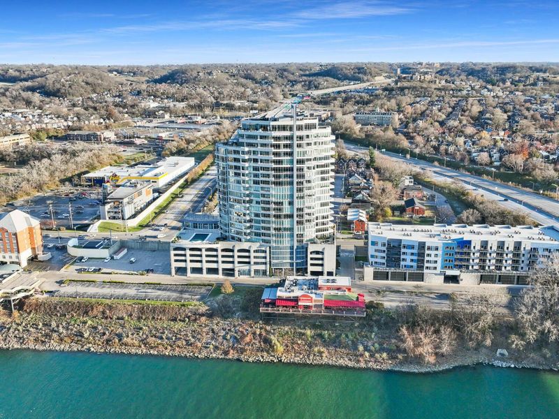 400 Riverboat, Unit 1801, Newport, KY 41071 Photo 1