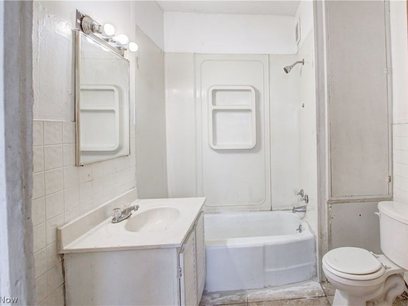 7017 Colgate Ave Front, 7015 Colgate Rear Avenue, Cleveland, OH 44102 Photo 15