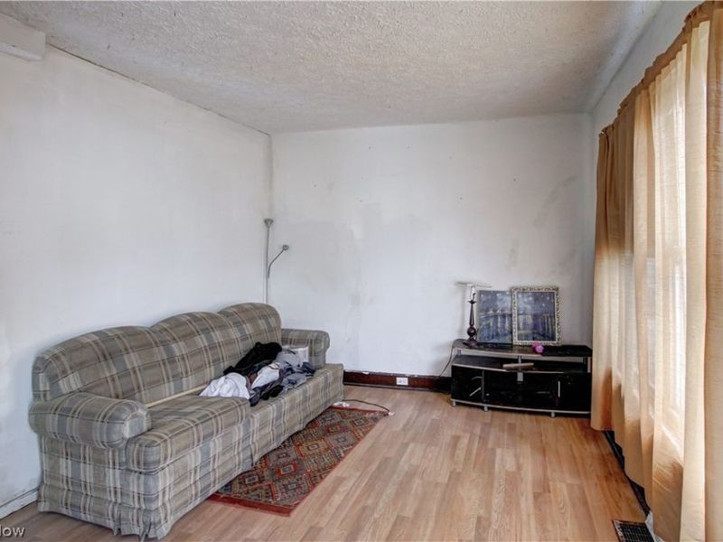 7017 Colgate Ave Front, 7015 Colgate Rear Avenue, Cleveland, OH 44102 Photo 4