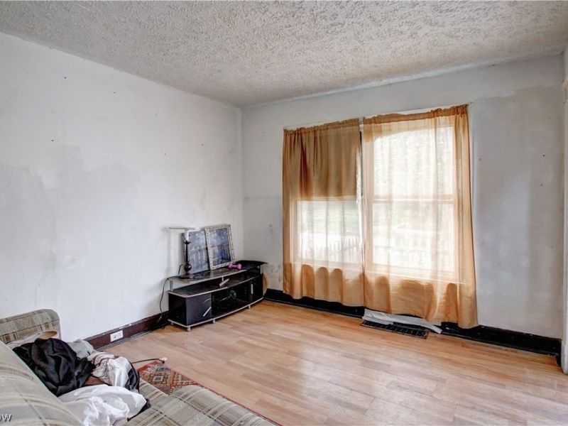 7017 Colgate Ave Front, 7015 Colgate Rear Avenue, Cleveland, OH 44102 Photo 5